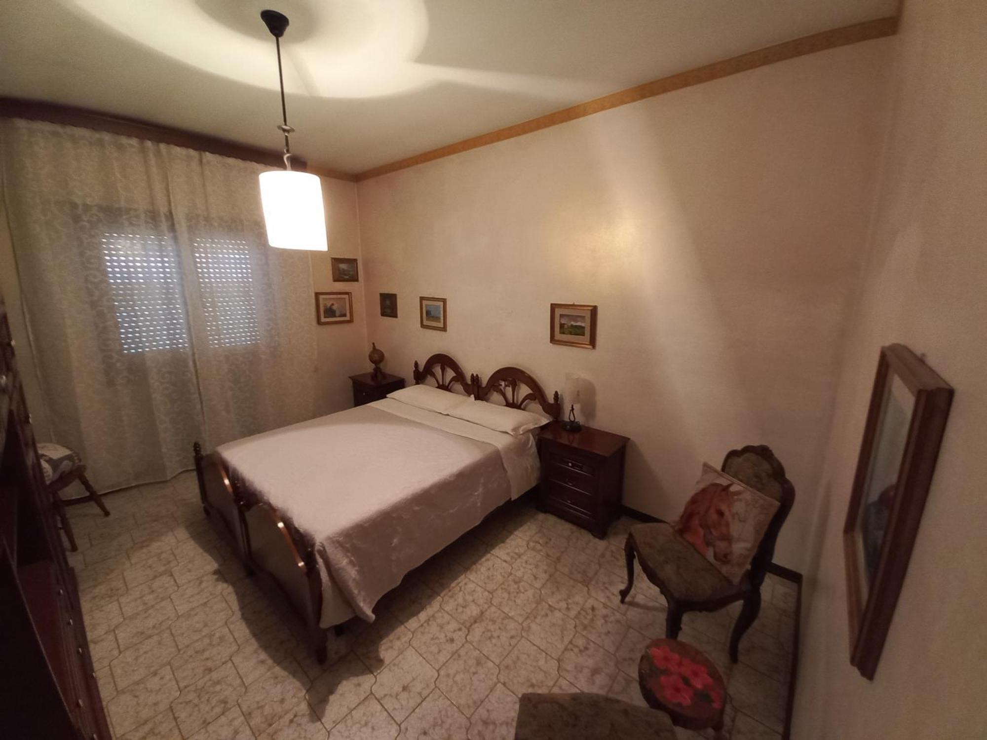 Casa Guerrino Acomodação com café da manhã LʼAquila Quarto foto